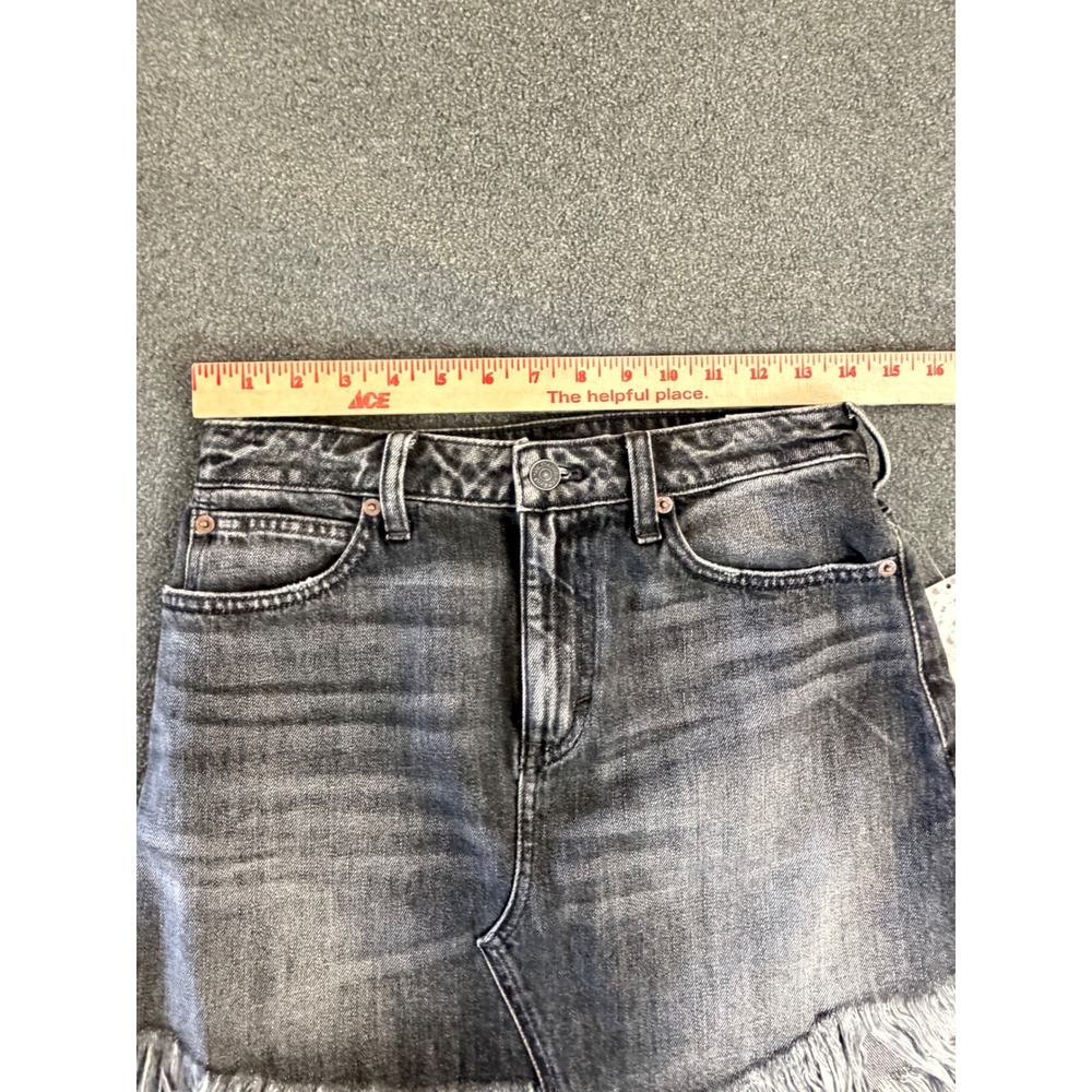 Free People Maverick Denim Skirt Womens 26 Black NEW Frayed Hem Mini OB1006435‎ - Picture 5 of 10